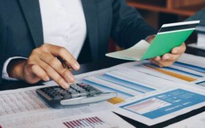 kê khai thuế theo tháng hay quý