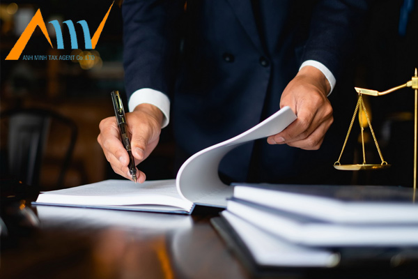 Cơ quan thuế ra quyết định xử phạt hành chính